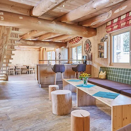 Haus Im Giessen * اوتز